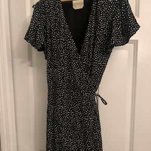 Super cute wrap around dress